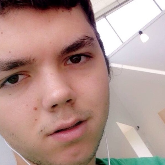 Meet your Posher, Ruby - Picture 1 of 1